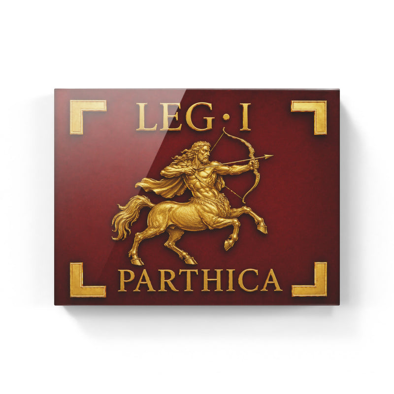 Vessillo romano della Legio I Parthica con il centauro, riproduzione su tela con cornice in noce - Trizio Editore
