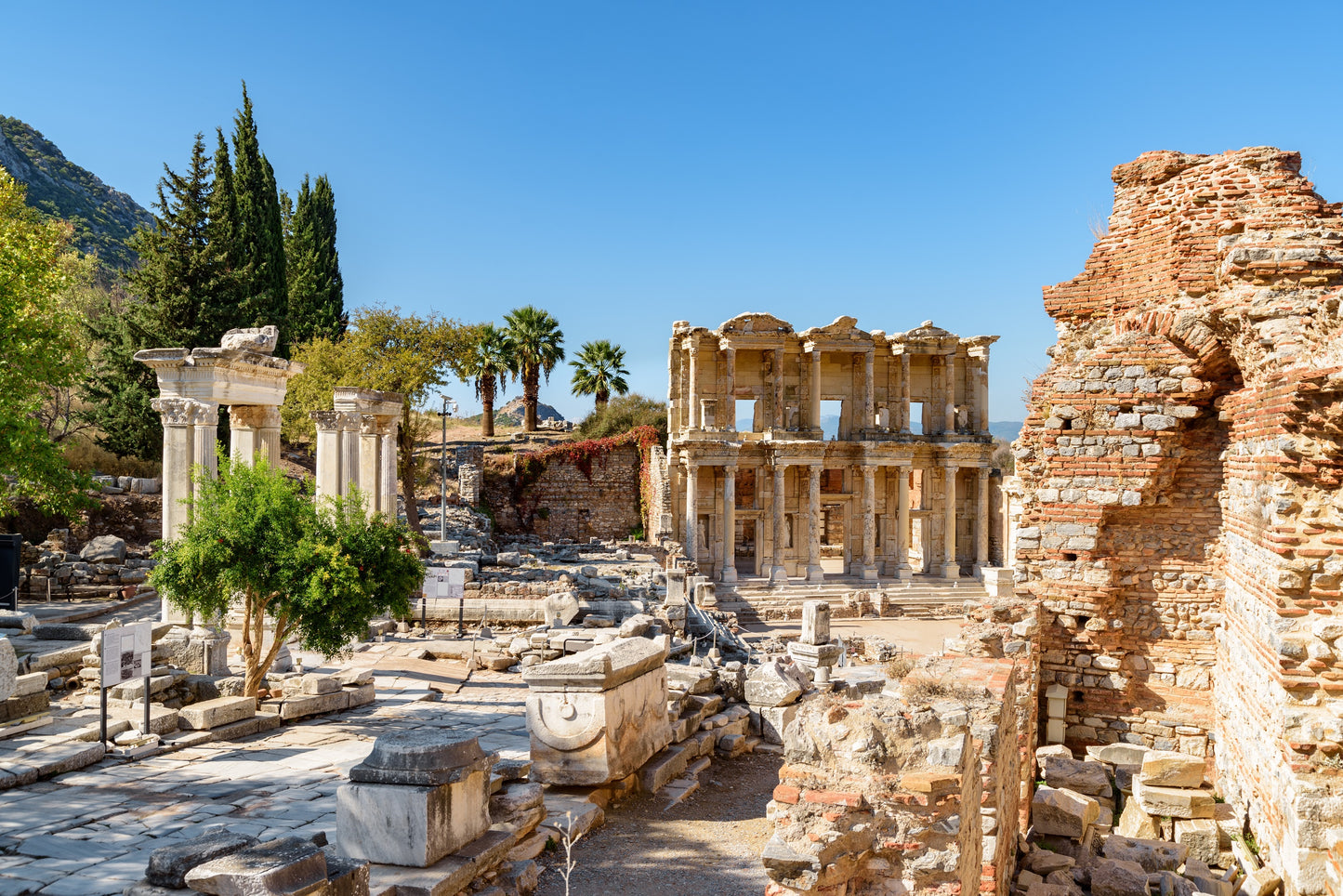 View of San Giuseppe di Castello - Giovanni Antonio Canal known as Canaletto